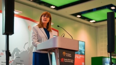 Lesley Griffiths praised the progress made by Welsh food and drink manufacturers. Credit: Food & Drink Wales